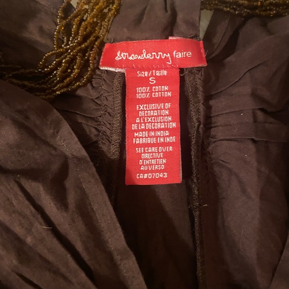 VGC Strawberry Faire women’s blouse in size Small!! - Picture 3 of 4